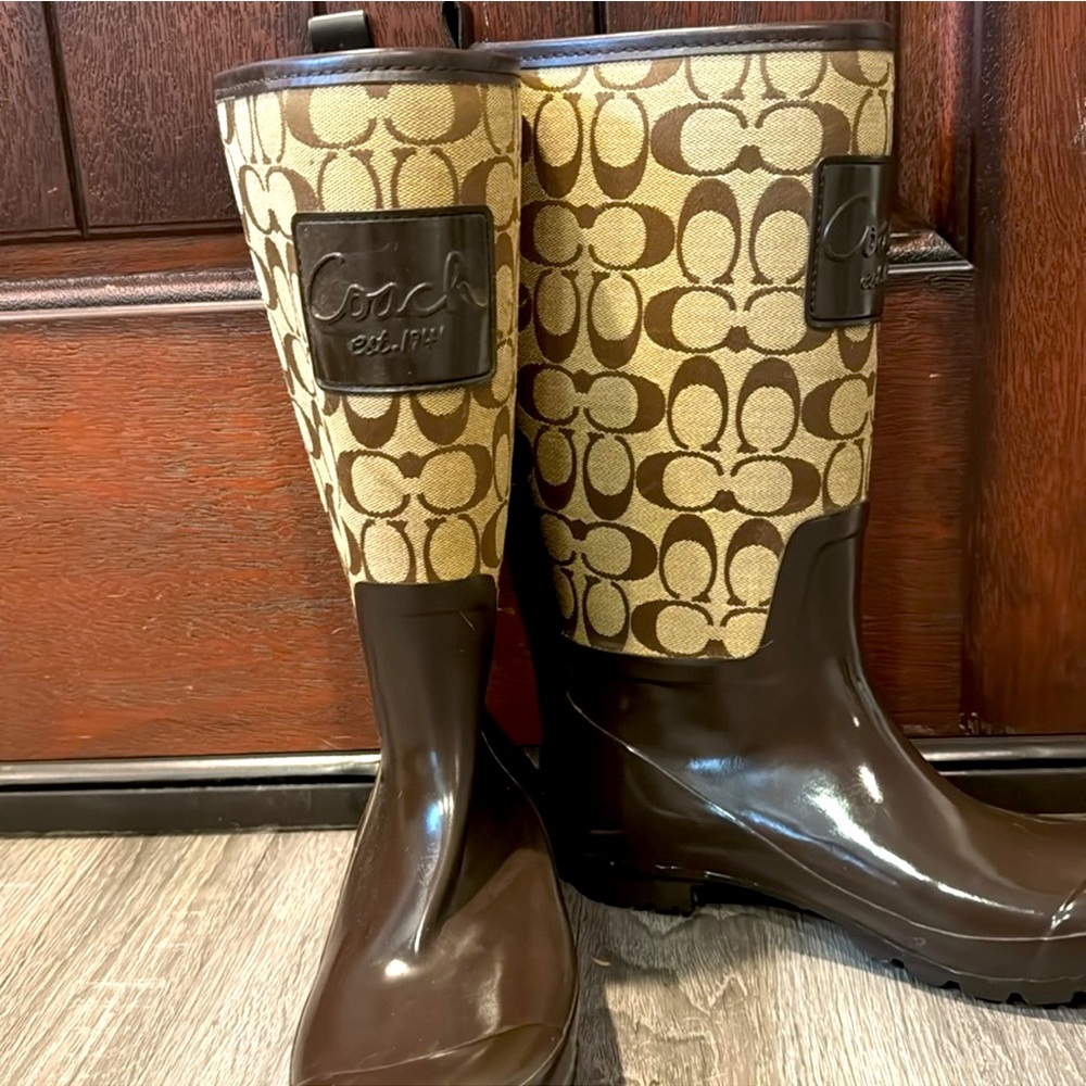 Rainboots